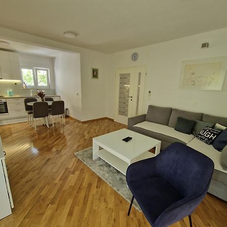 Villa Tamara With Garden And River View - Free Private Parking - Garage Mostar Eksteriør billede