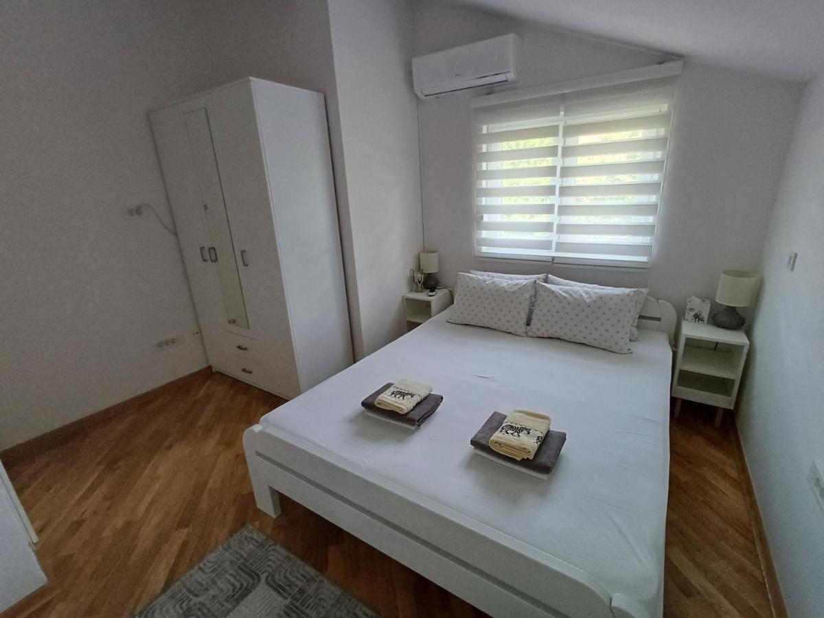 Villa Tamara With Garden And River View - Free Private Parking - Garage Mostar Eksteriør billede