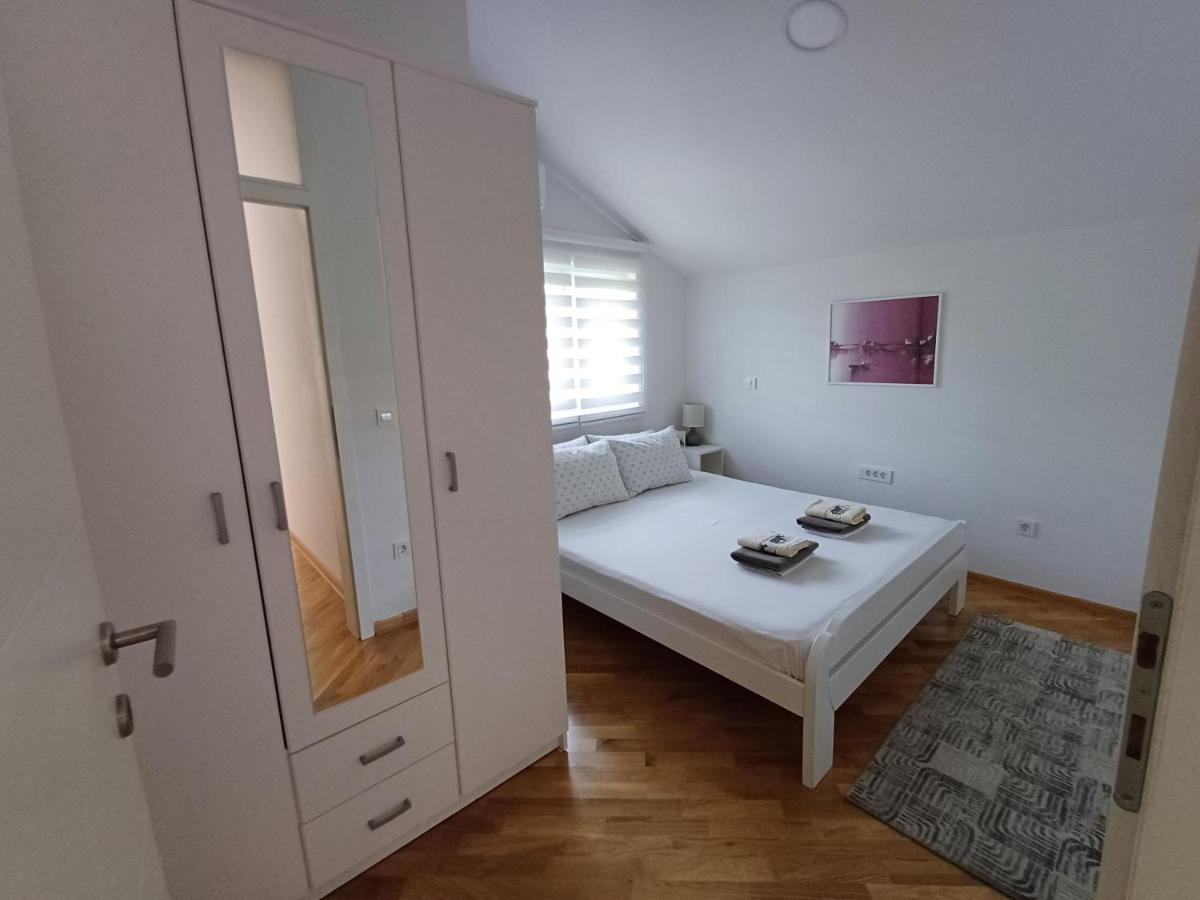 Villa Tamara With Garden And River View - Free Private Parking - Garage Mostar Eksteriør billede